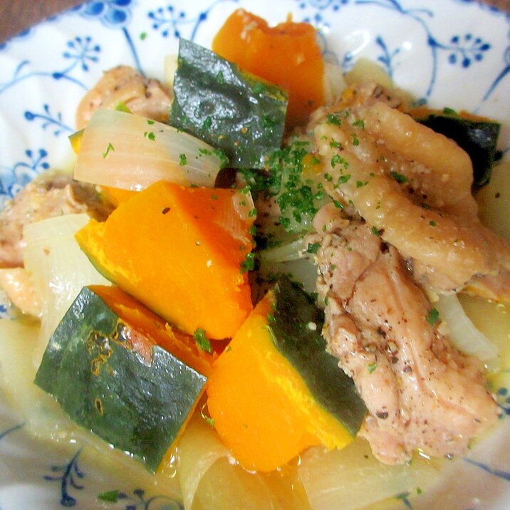 鶏ももと玉ねぎ、カボチャの蒸し煮